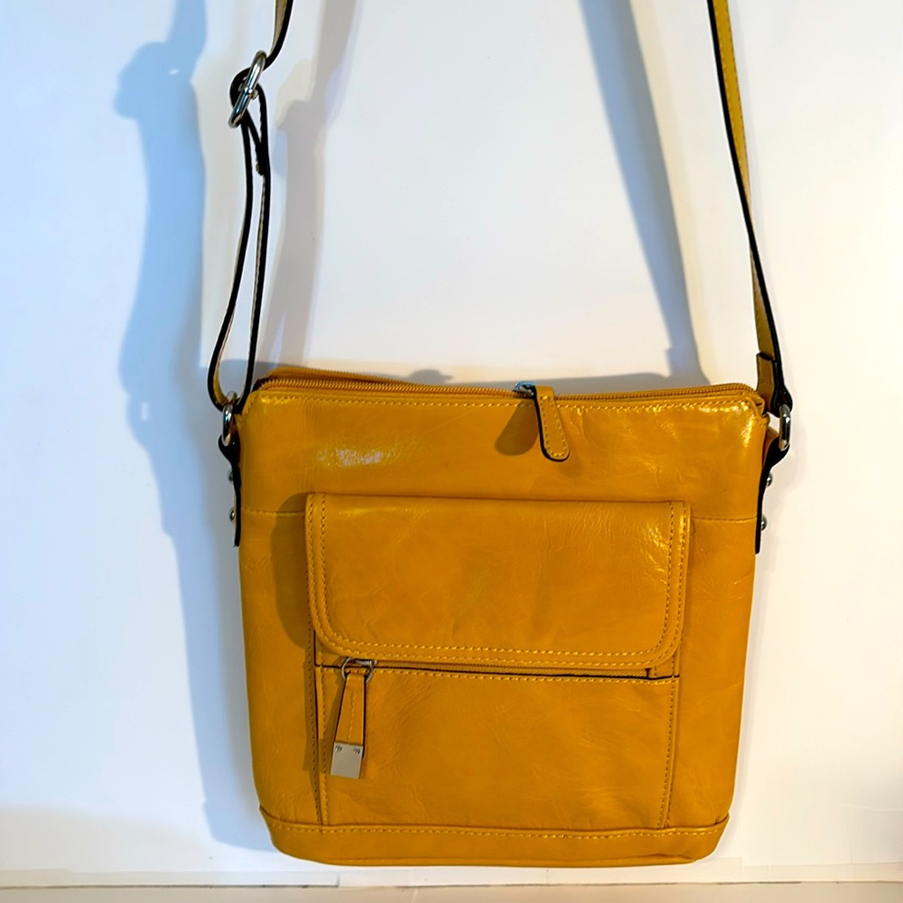 NWOT Giani Bernini Leather Crossbody Bag